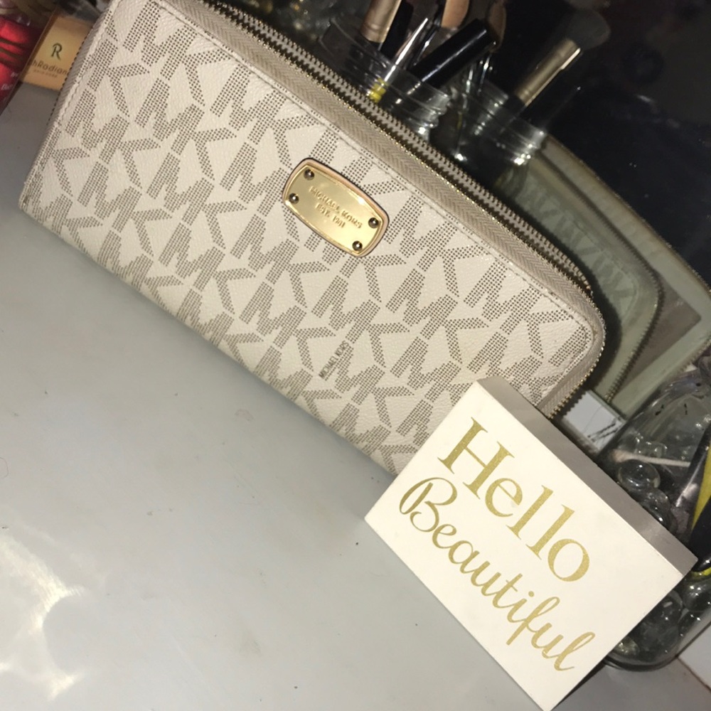 Huuuge mk wallet